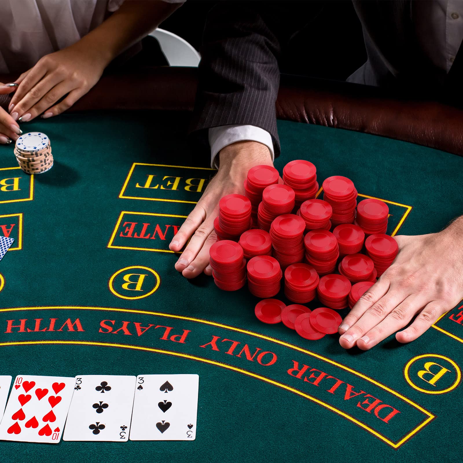 ポーカーテーブル(バリントン) 赤い椅子8脚とポーカーチップ付